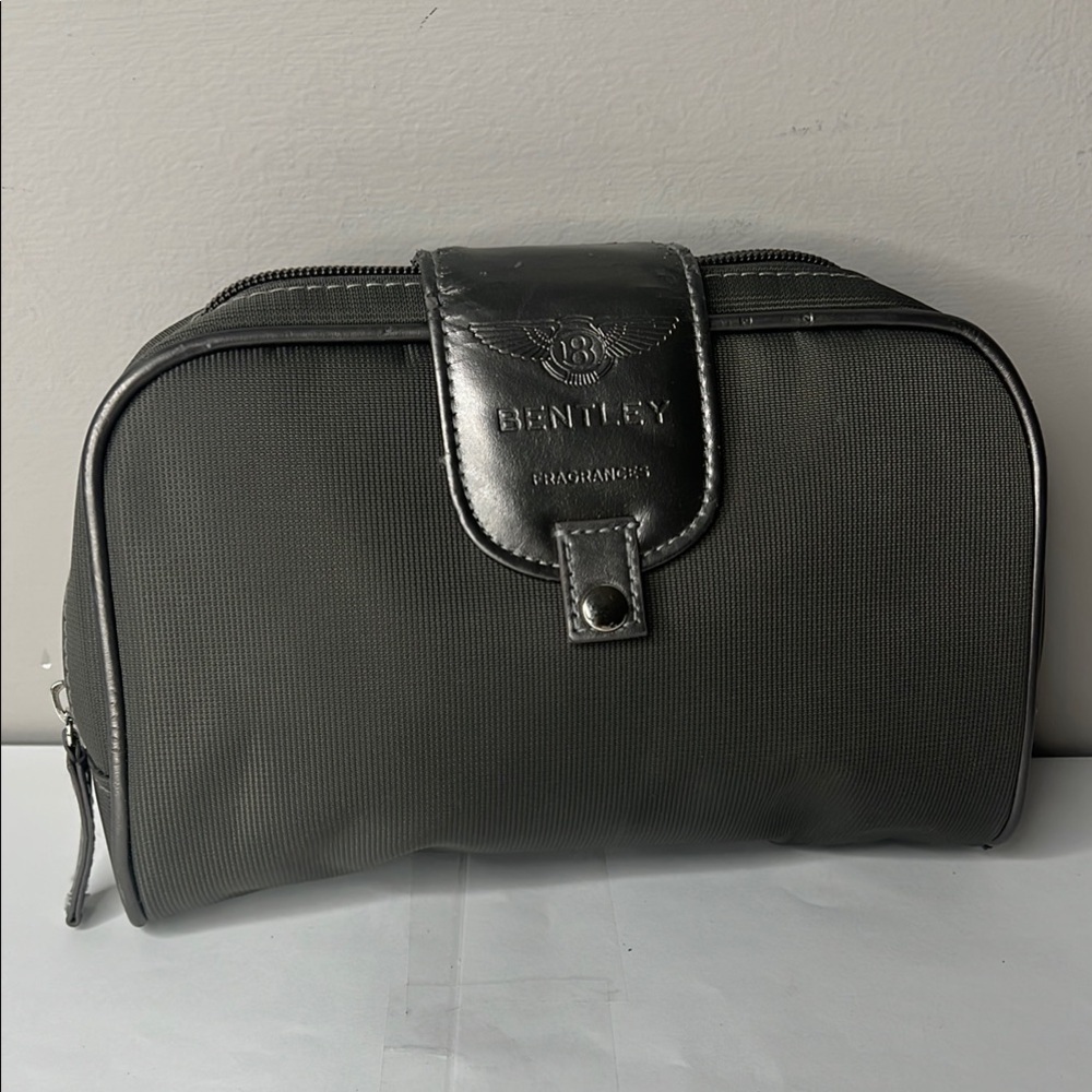 Bentley Fragrances Makeup Dopp Clutch Bag